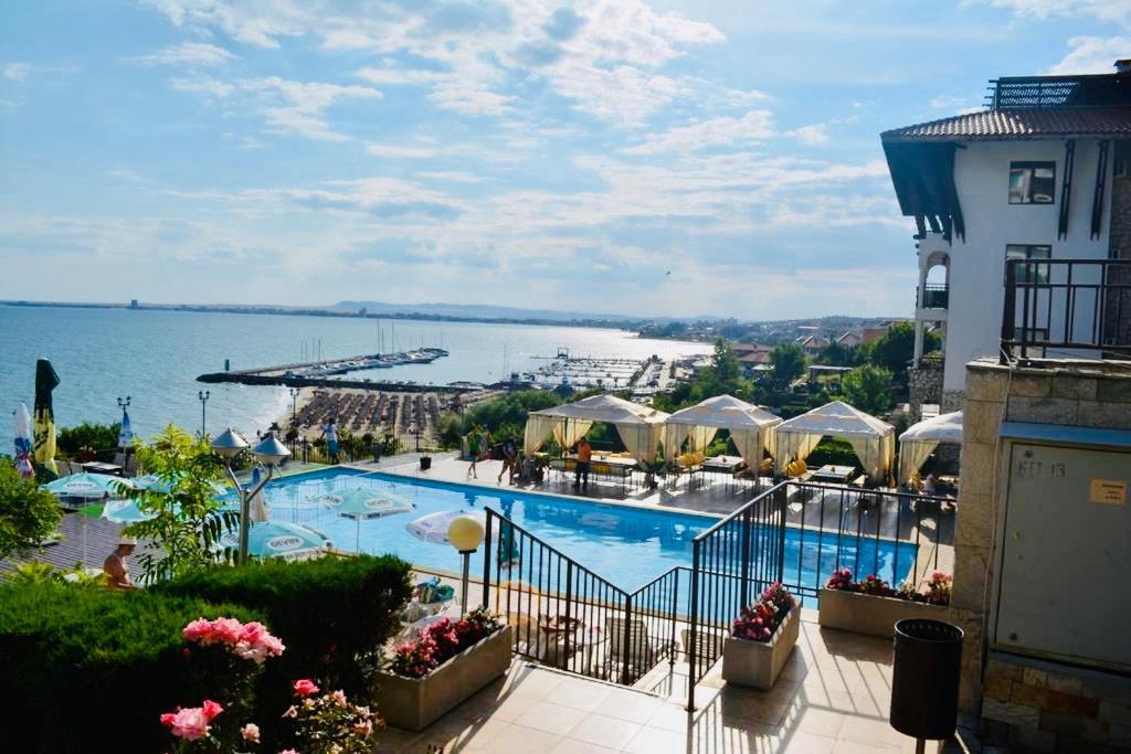 Dolce Vita Sea View Apartment 圣弗拉斯 外观 照片