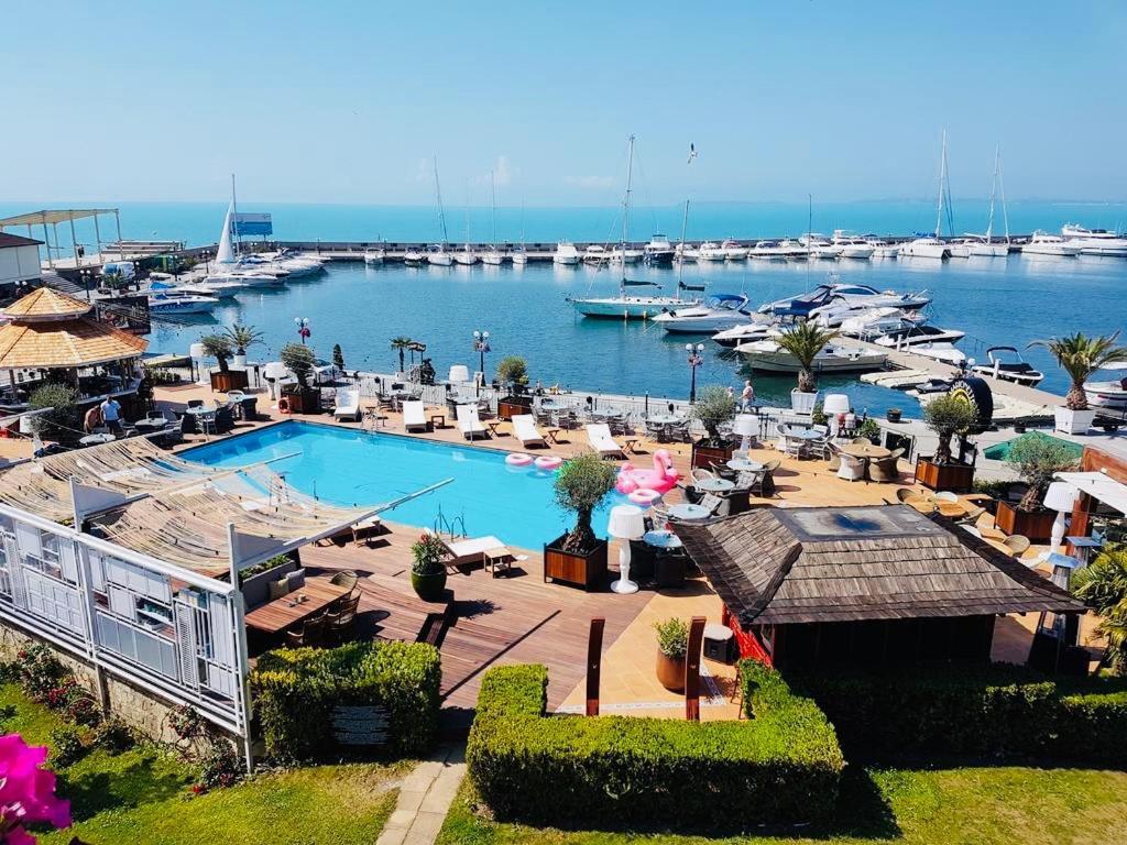 Dolce Vita Sea View Apartment 圣弗拉斯 外观 照片